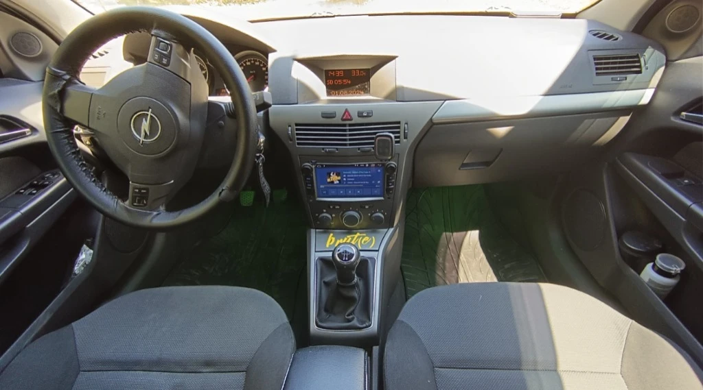 Opel Astra H GTC 1.4 - изображение 5