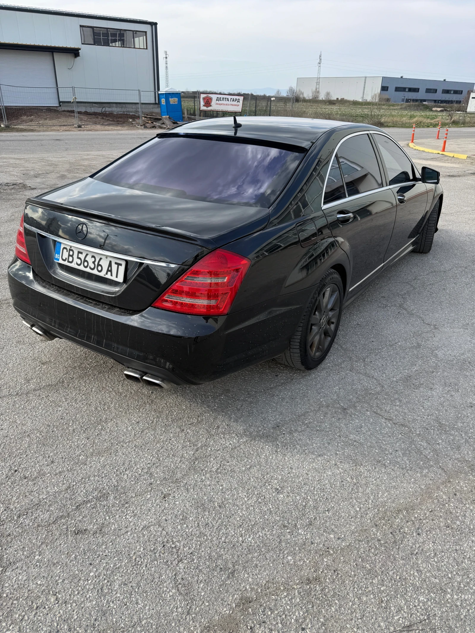 Mercedes-Benz S 500, снимка 2 - Автомобили и джипове - 53756379