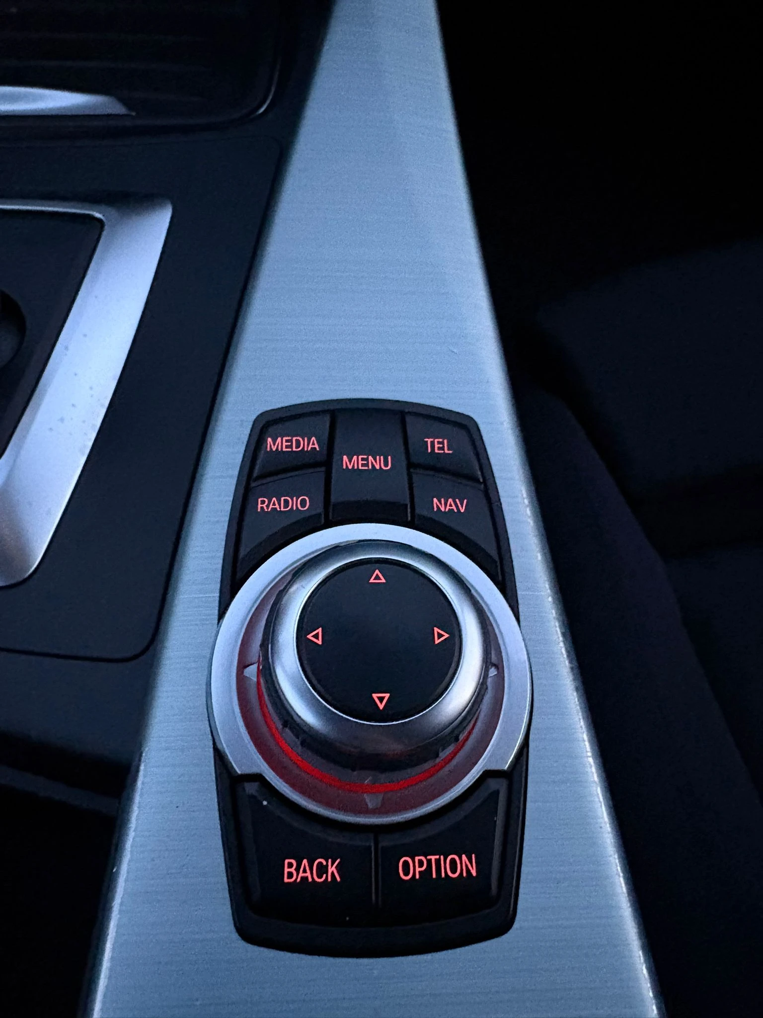 BMW 318 BMW 318d ТОП СЪСТОЯНИЕ!, снимка 16 - Автомобили и джипове - 53819521