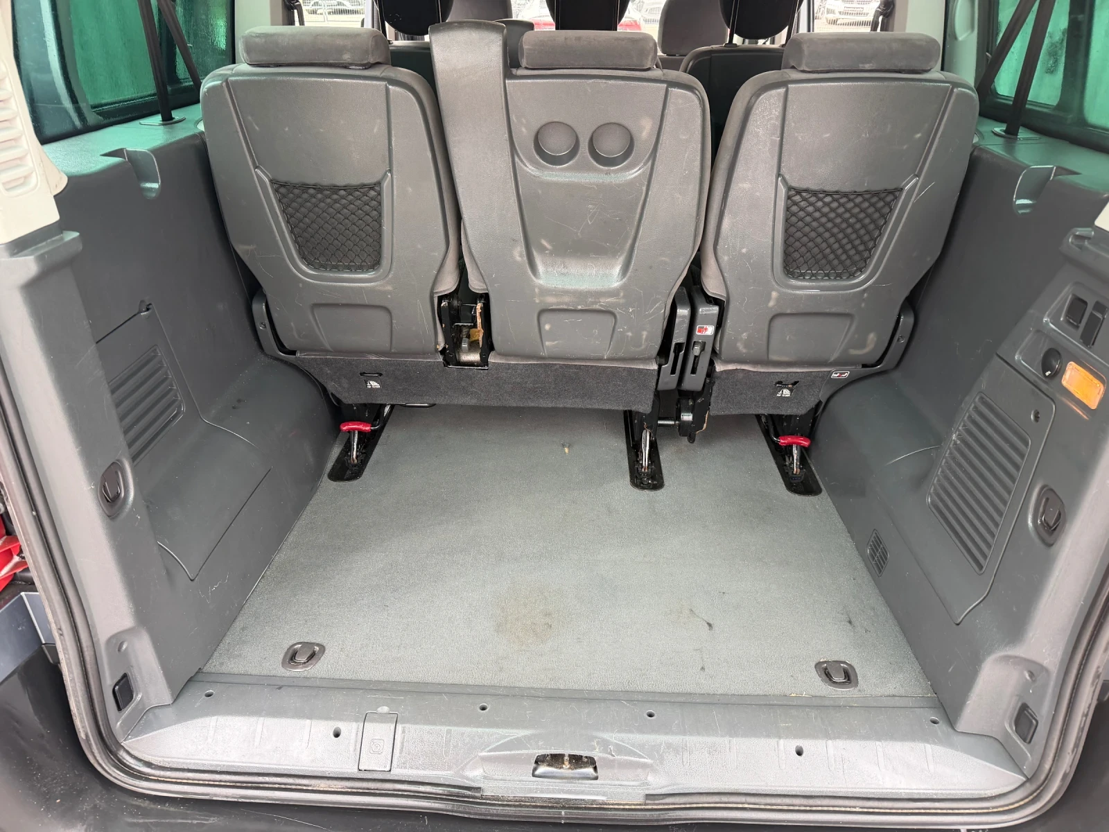 Citroen Jumpy 1.6HDI-MAX-90ks-6ck-7+ 1-Всичко платено!, снимка 15 - Автомобили и джипове - 53931675