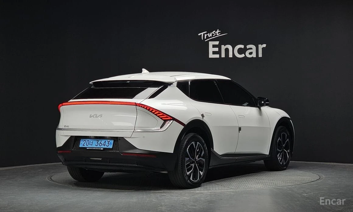 Kia EV6 Standard air, снимка 4 - Автомобили и джипове - 54247111