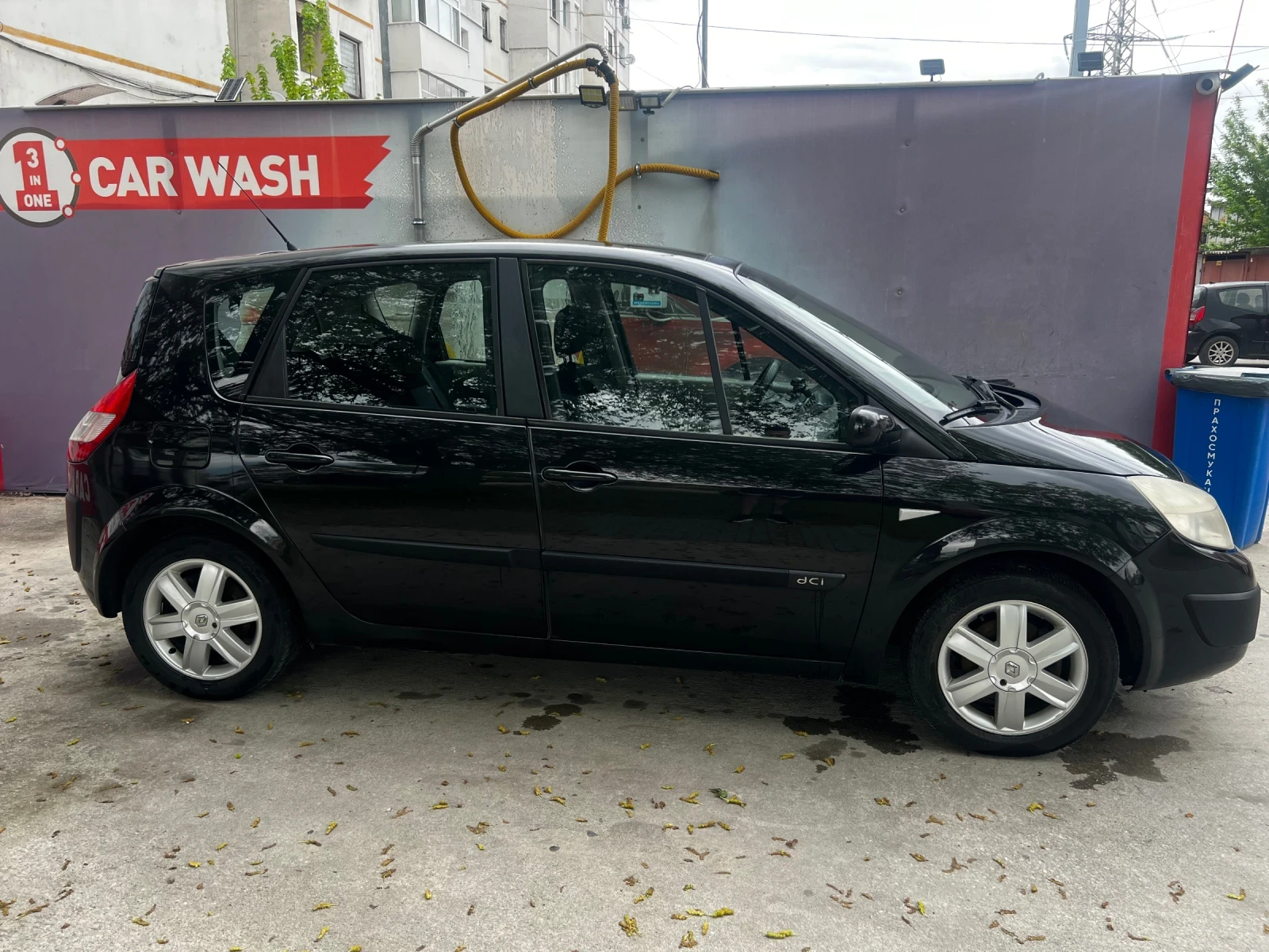 Renault Megane Scenic, снимка 3 - Автомобили и джипове - 54685421