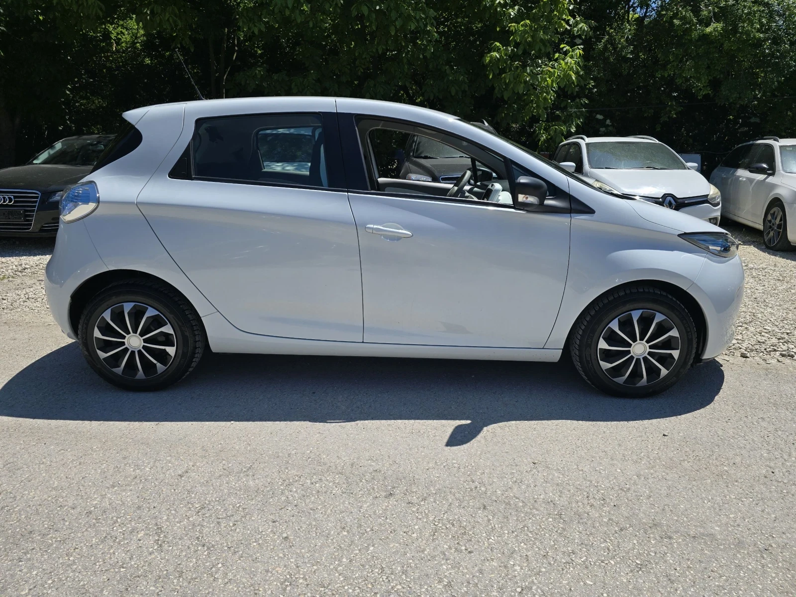 Renault Zoe Z.E.40 ELECTRIC R90 Лизинг, снимка 6 - Автомобили и джипове - 54708123