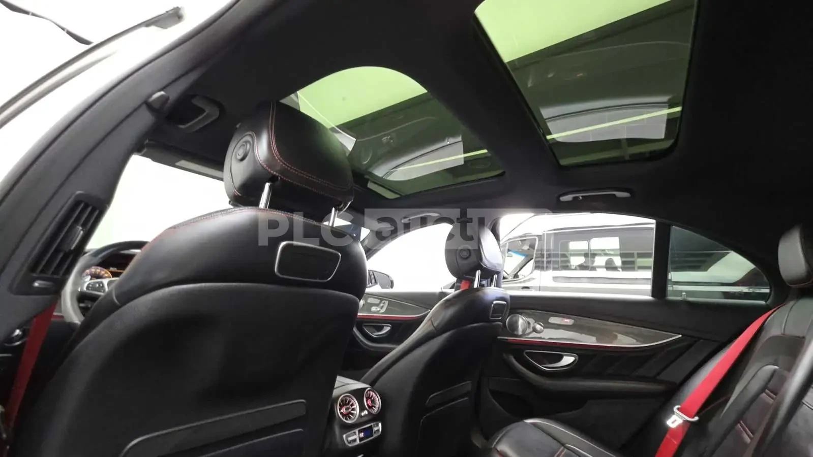 Mercedes-Benz E 43 AMG | 3D BURMASTER| 360| МАСАЖ| HUD| ВКЛ.ТЕХНОТЕСТ, снимка 15 - Автомобили и джипове - 54996307