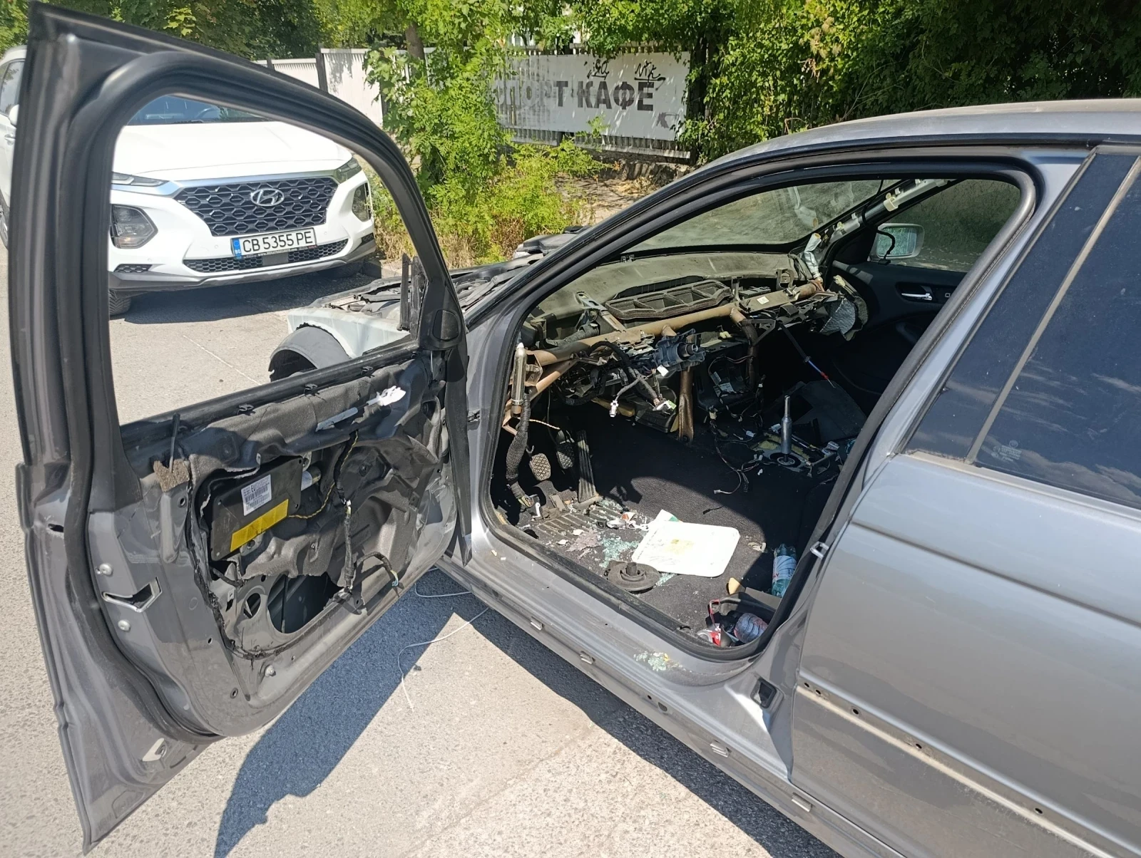 BMW 320, снимка 7 - Автомобили и джипове - 55580026