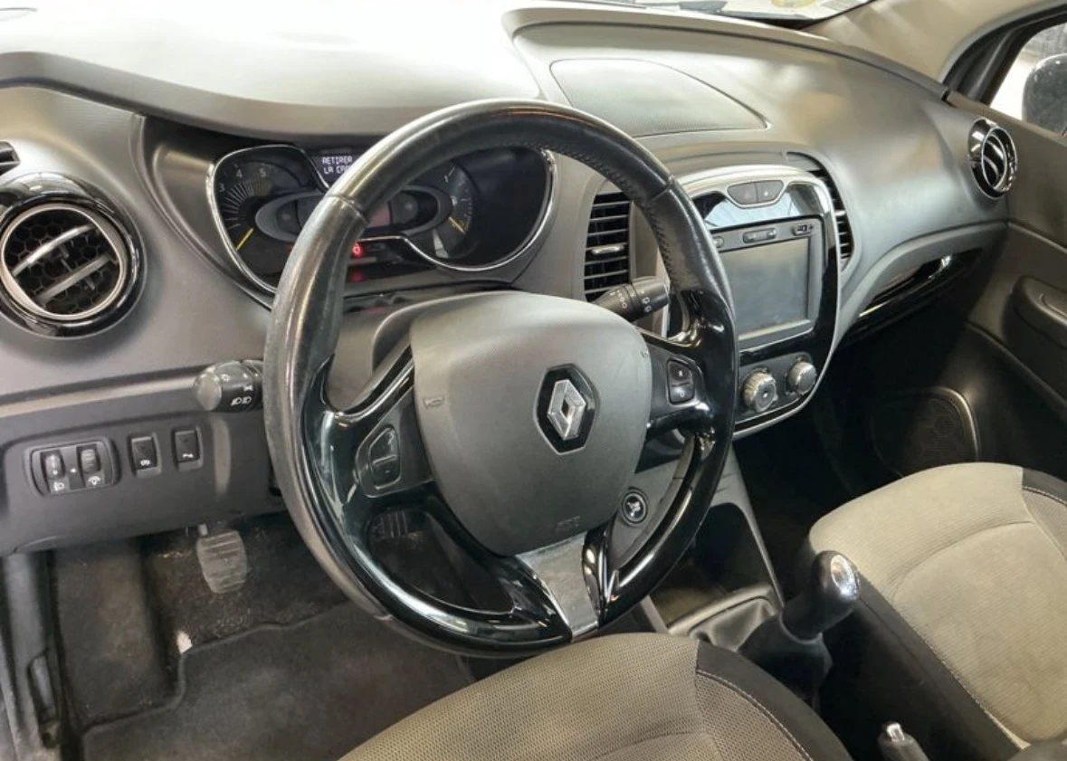 Renault Captur 1, 5 DCi* Energy Zen* НАВИГ* EURO 5B, снимка 10 - Автомобили и джипове - 56129234