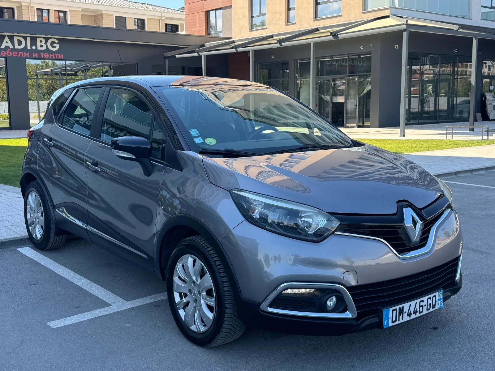 Renault Captur 1, 5 DCi* Energy Zen* НАВИГ* EURO 5B, снимка 4 - Автомобили и джипове - 56129234