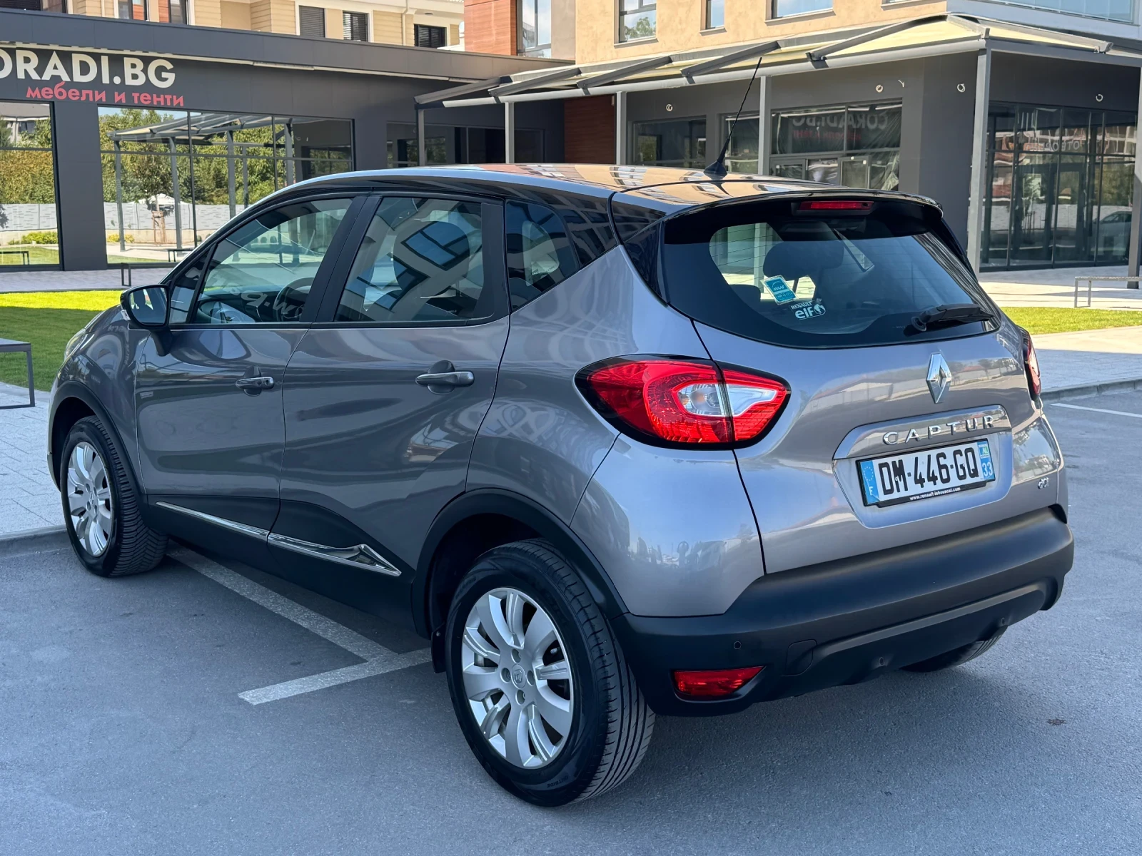 Renault Captur 1, 5 DCi* Energy Zen* НАВИГ* EURO 5B, снимка 9 - Автомобили и джипове - 56129234