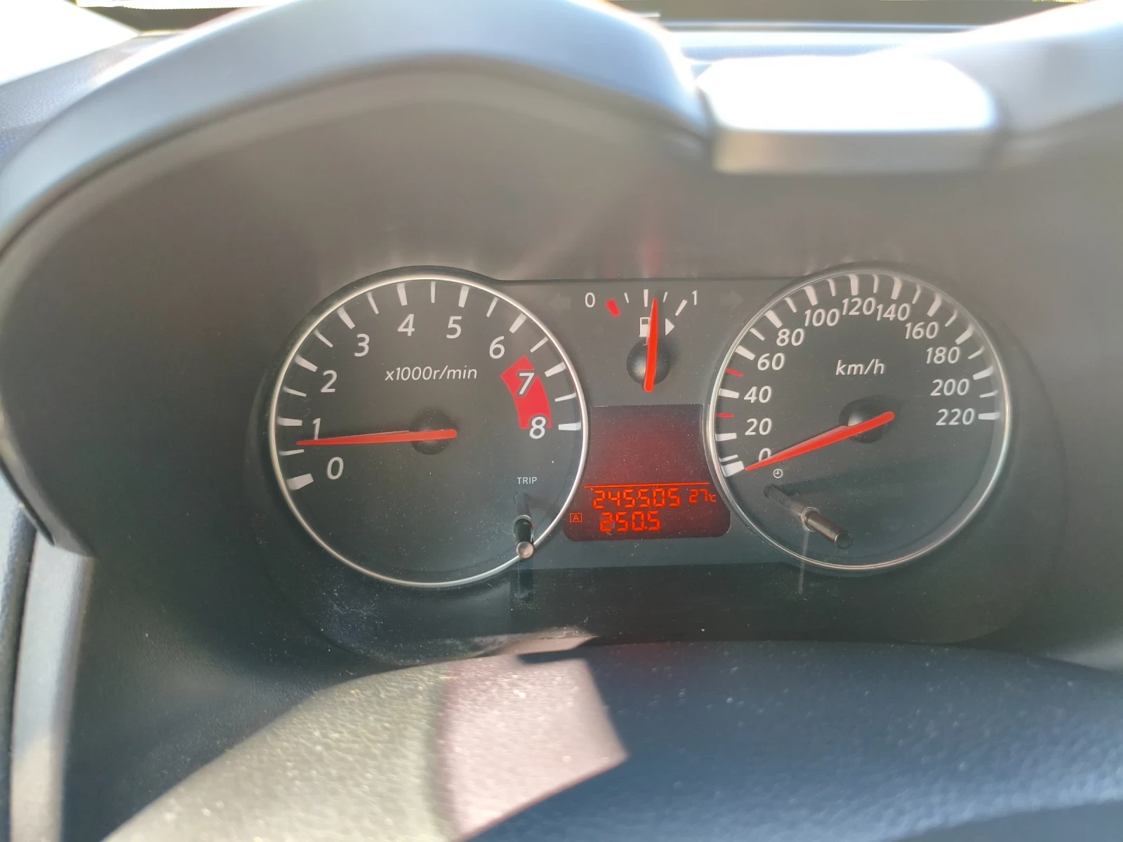 Nissan Note Бензин / Газ, снимка 2 - Автомобили и джипове - 56180171