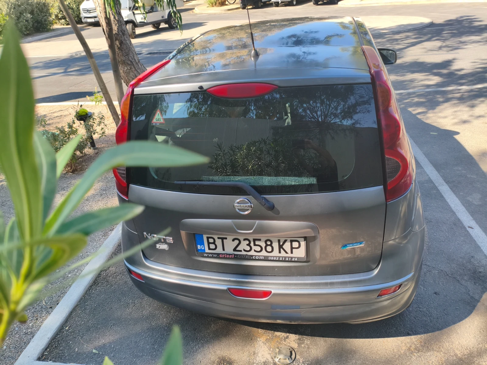 Nissan Note Бензин / Газ, снимка 13 - Автомобили и джипове - 56180171