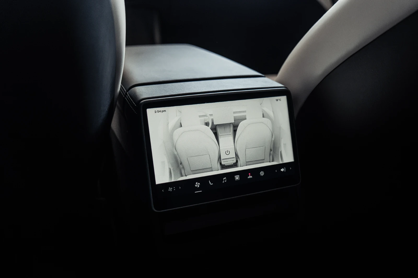 Tesla Model 3 Long Range Dual Motor, снимка 8 - Автомобили и джипове - 56449954
