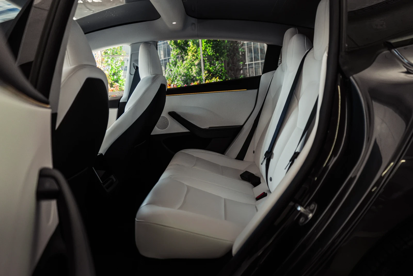 Tesla Model 3 Long Range Dual Motor, снимка 9 - Автомобили и джипове - 56449954