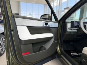 Hyundai Santa fe I Plug-In Hybrid 253 к.с. 6AT AWD 6+ 1 места , снимка 12