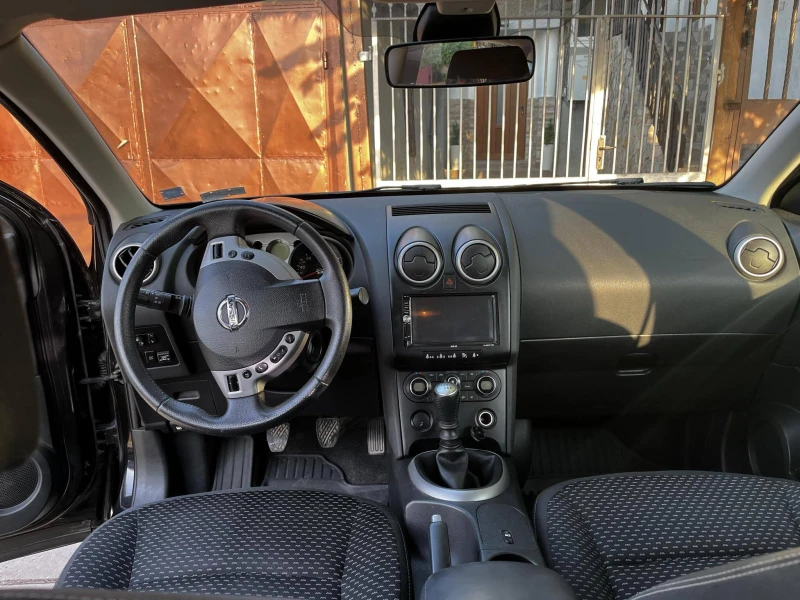 Nissan Qashqai 2007, снимка 9 - Автомобили и джипове - 48075943