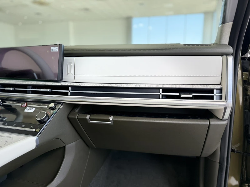 Hyundai Santa fe I Plug-In Hybrid 253 к.с. 6AT AWD 6+ 1 места , снимка 10 - Автомобили и джипове - 51595105