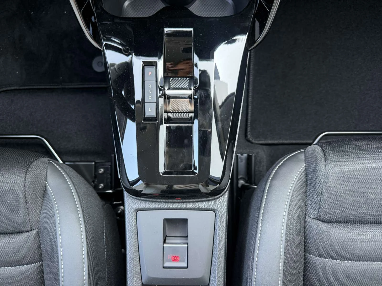 Citroen C3 Aircross NEW C3 AIRCROSS MAX HYBRID 145 Automatic E6 | Mobile.bg   13