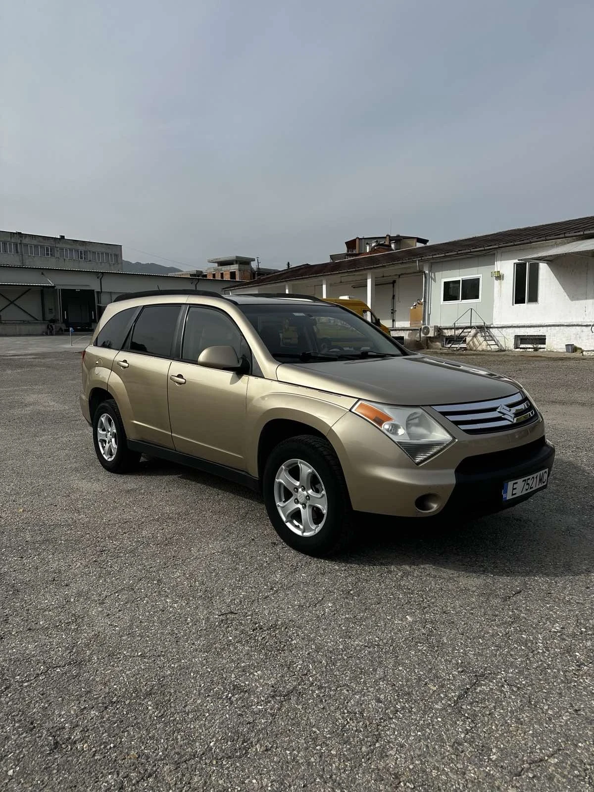Suzuki XL-7  - изображение 3