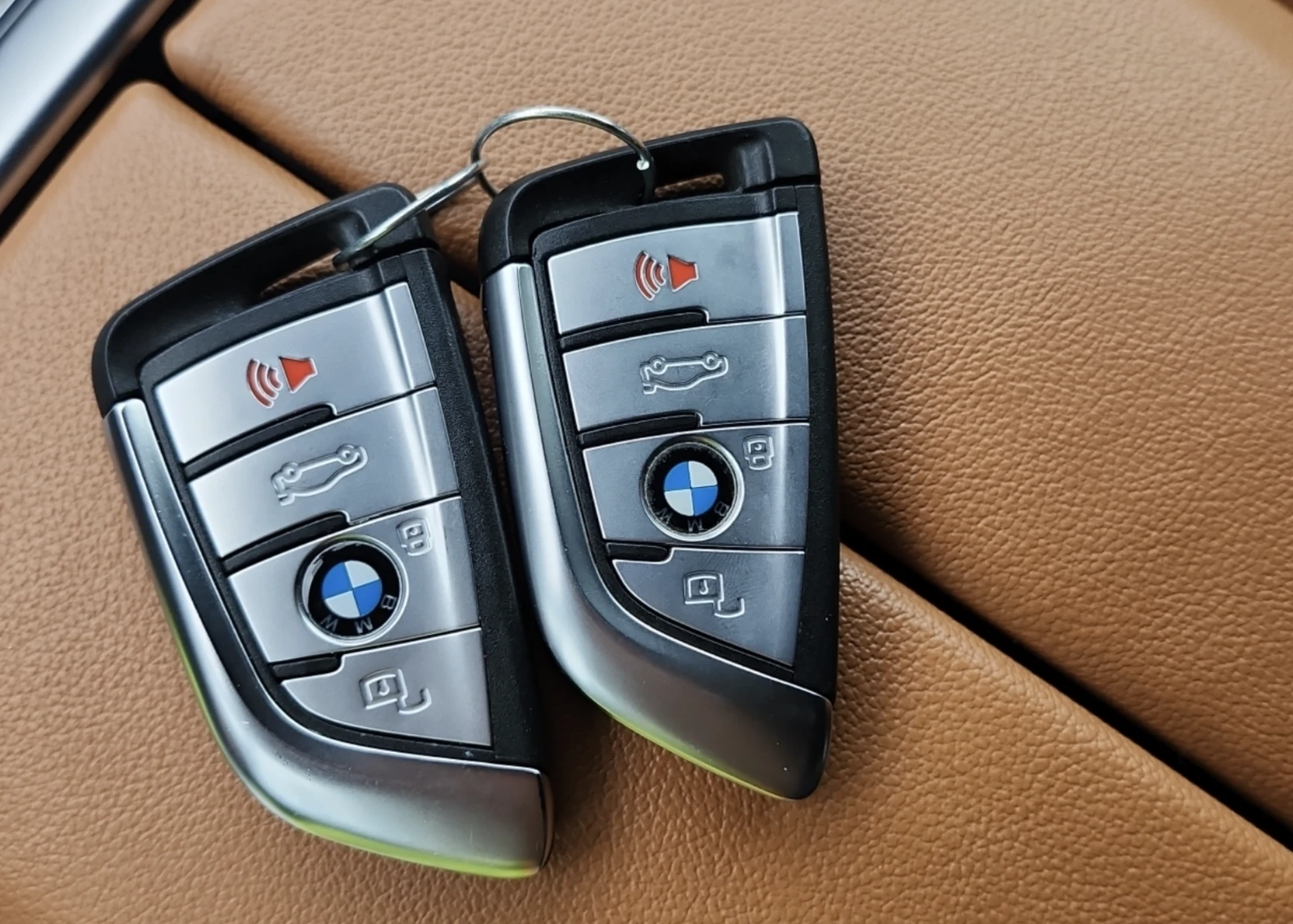 BMW X6 XDRIVE40I - изображение 6