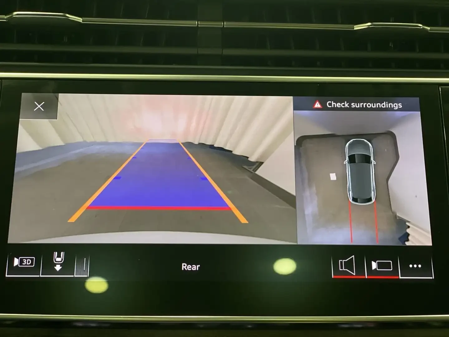 Audi Q8 мMATRIX| HEAD-UP| PANO| KEYLESS| AMBIENT| 360| B&O, снимка 11 - Автомобили и джипове - 53737752