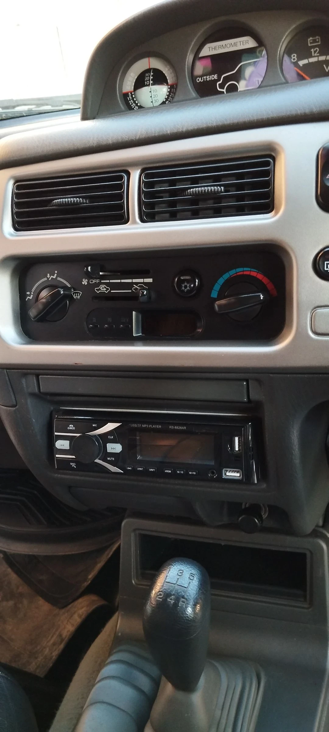 Mitsubishi L200, снимка 9 - Автомобили и джипове - 54722924