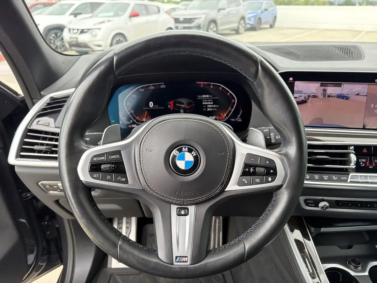 BMW X5 xD40i/HK/ЛАЗЕРИ/ВЪЗДУХ/КРИСТАЛ/ОБДУХВАНЕ/ПАНО/360, снимка 12 - Автомобили и джипове - 55377690