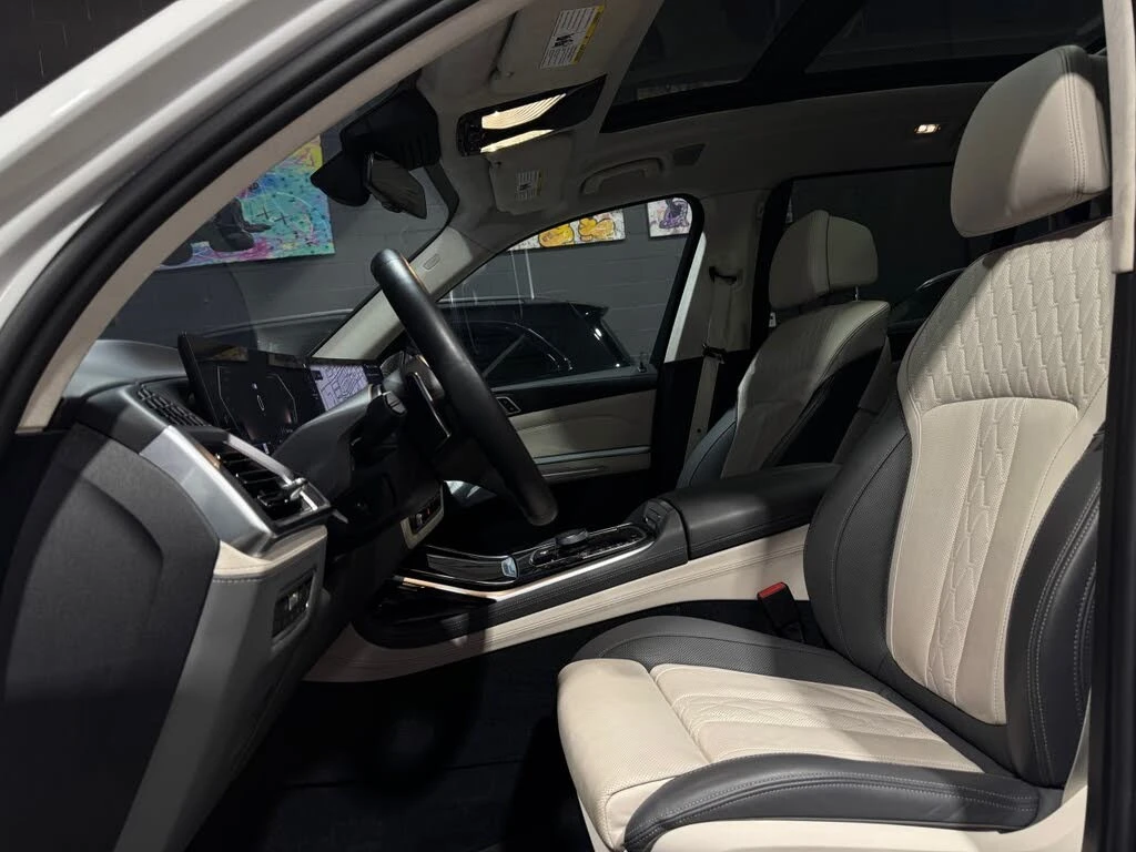 BMW X7 * M SPORT * AWD * Автокредит * (Цена до България), снимка 14 - Автомобили и джипове - 55448324