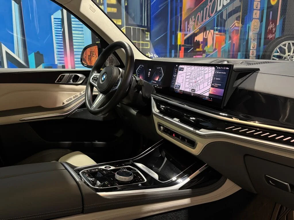 BMW X7 * M SPORT * AWD * Автокредит * (Цена до България), снимка 7 - Автомобили и джипове - 55448324