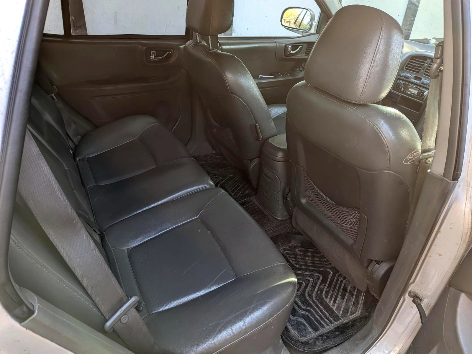 Hyundai Santa fe 2.0, снимка 4 - Автомобили и джипове - 56638650