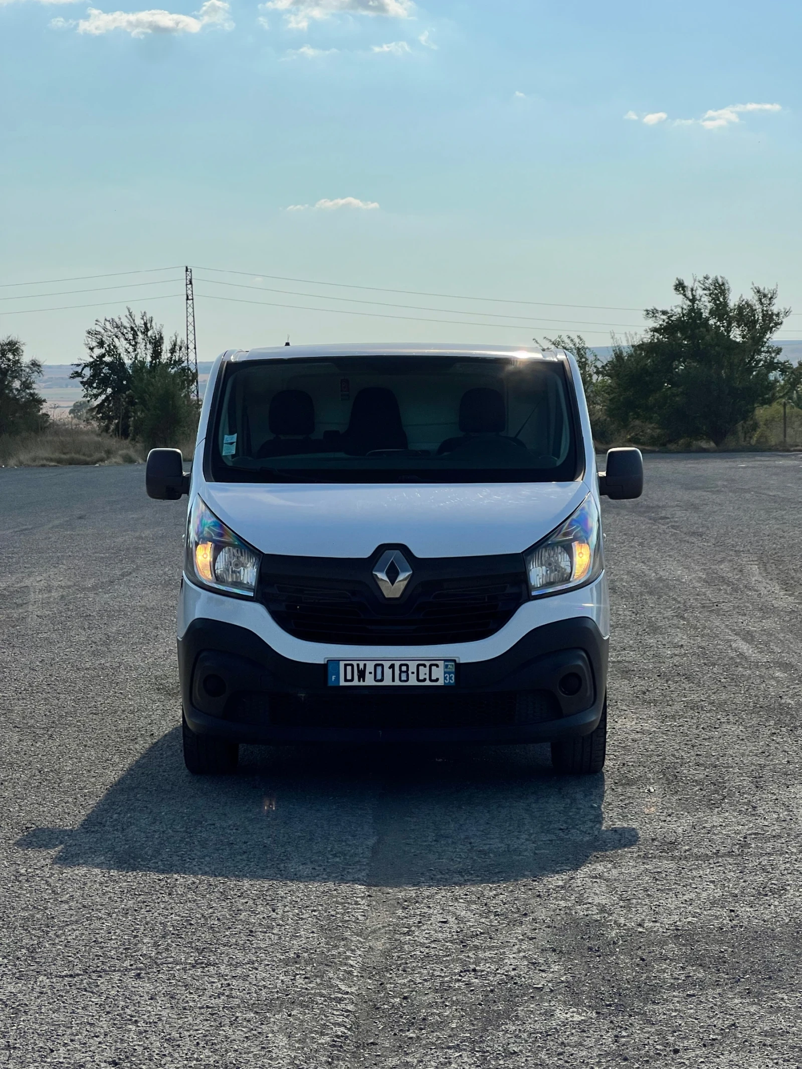 Renault Trafic, снимка 2 - Бусове и автобуси - 55605853