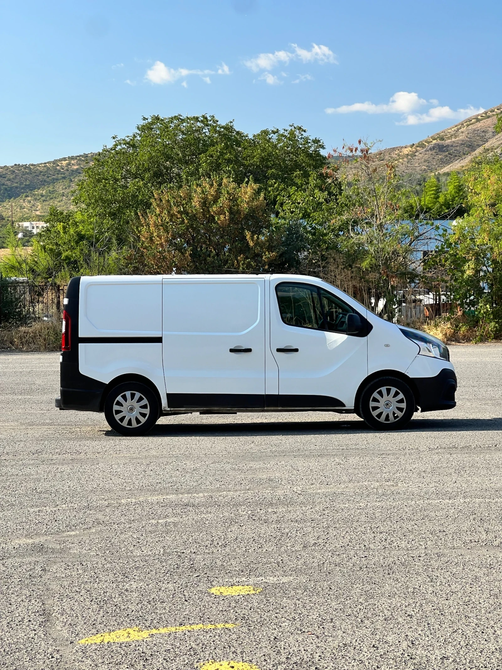 Renault Trafic, снимка 5 - Бусове и автобуси - 55605853