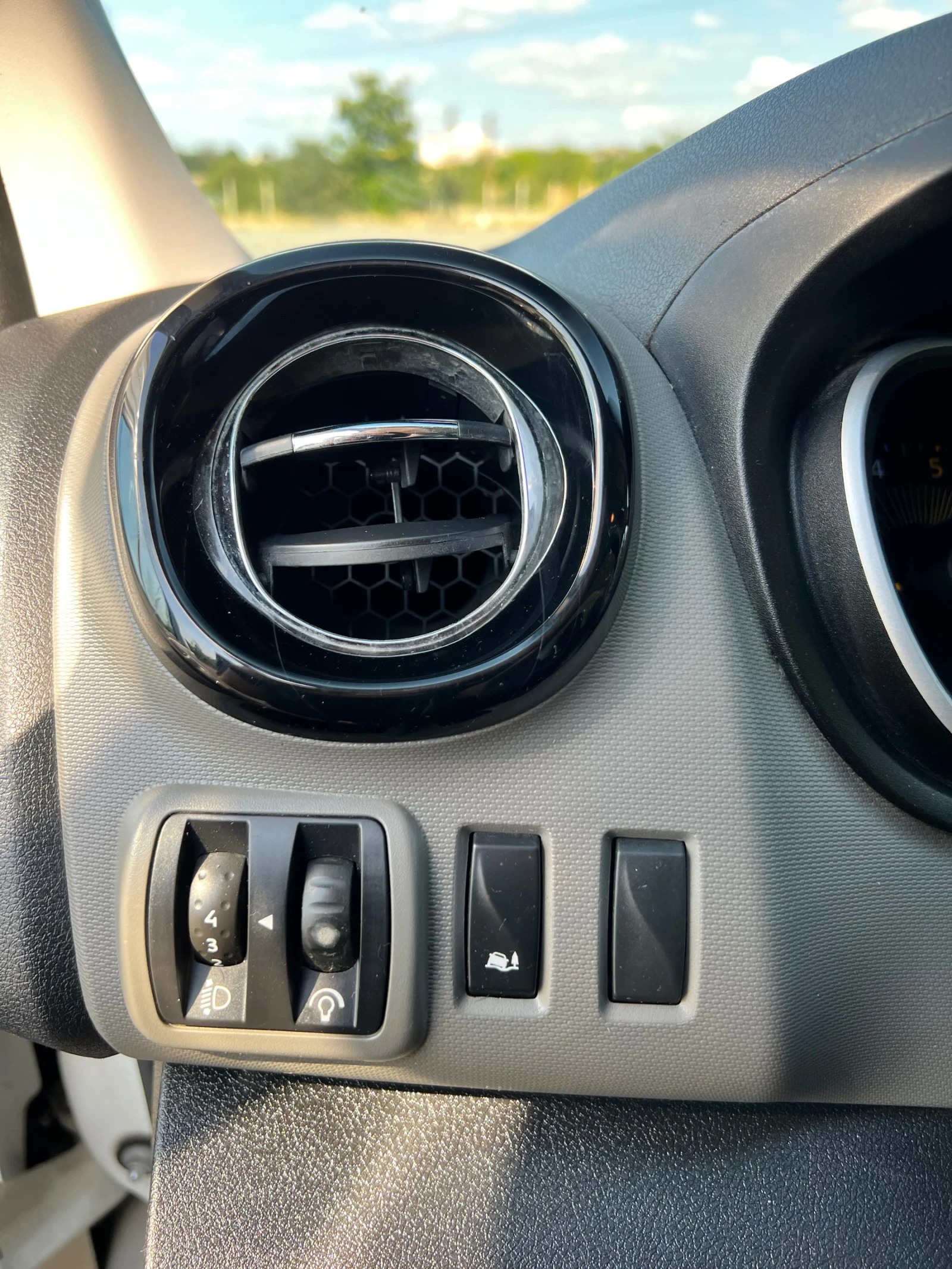 Renault Trafic, снимка 9 - Бусове и автобуси - 55605853