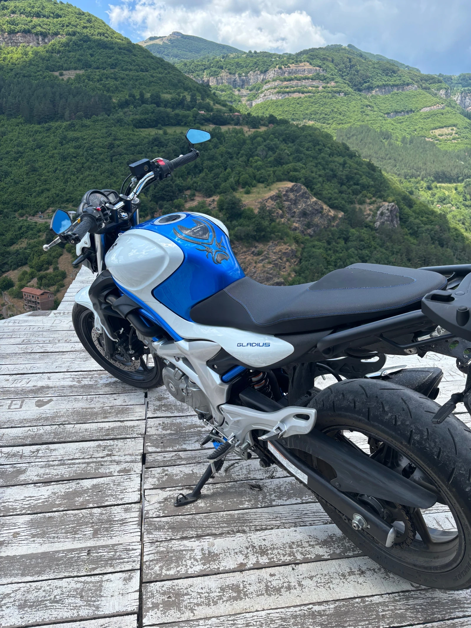 Suzuki Gladius, снимка 4 - Мотоциклети и мототехника - 56255246