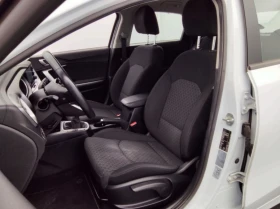 Kia Ceed cee'd 1.0 TGDI Edition 7, снимка 9