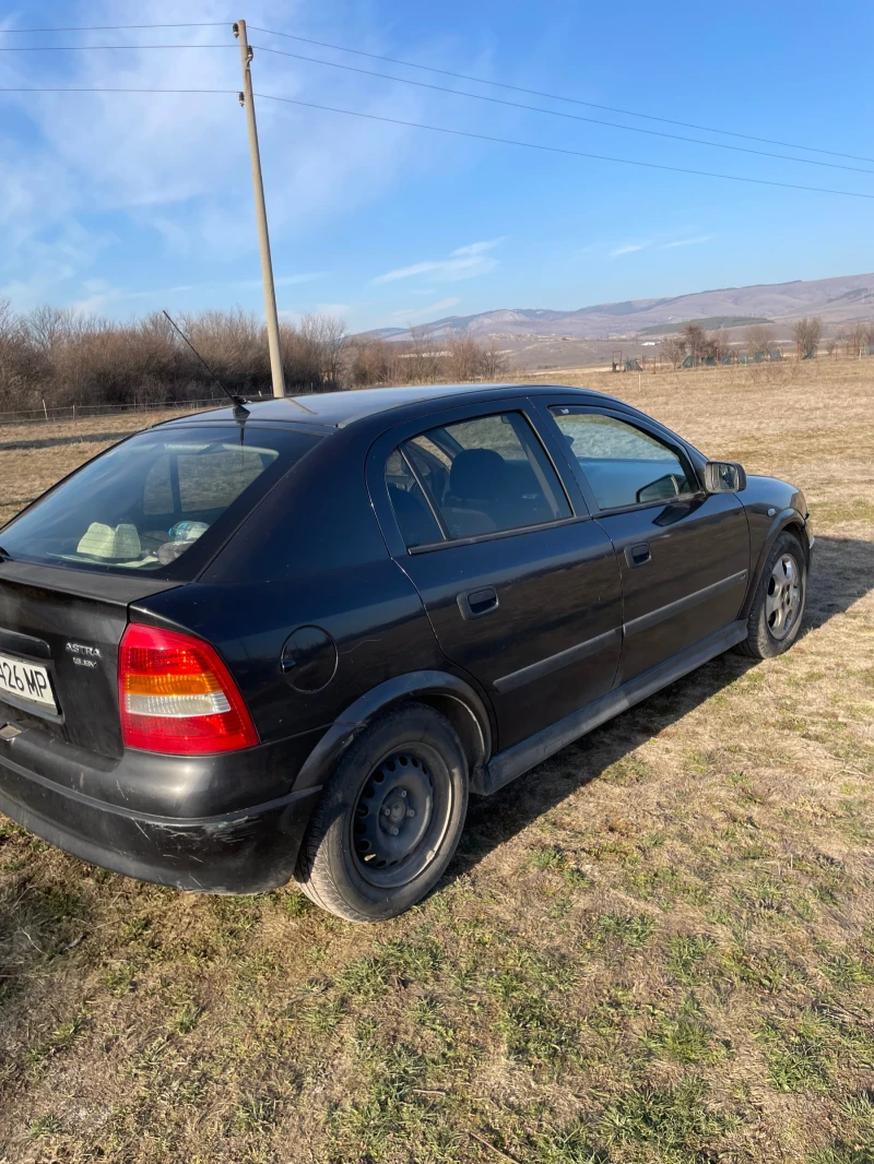 Opel Astra, снимка 6 - Автомобили и джипове - 49040641