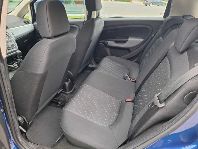 Fiat Punto 1.4i , снимка 6 - Автомобили и джипове - 49901456