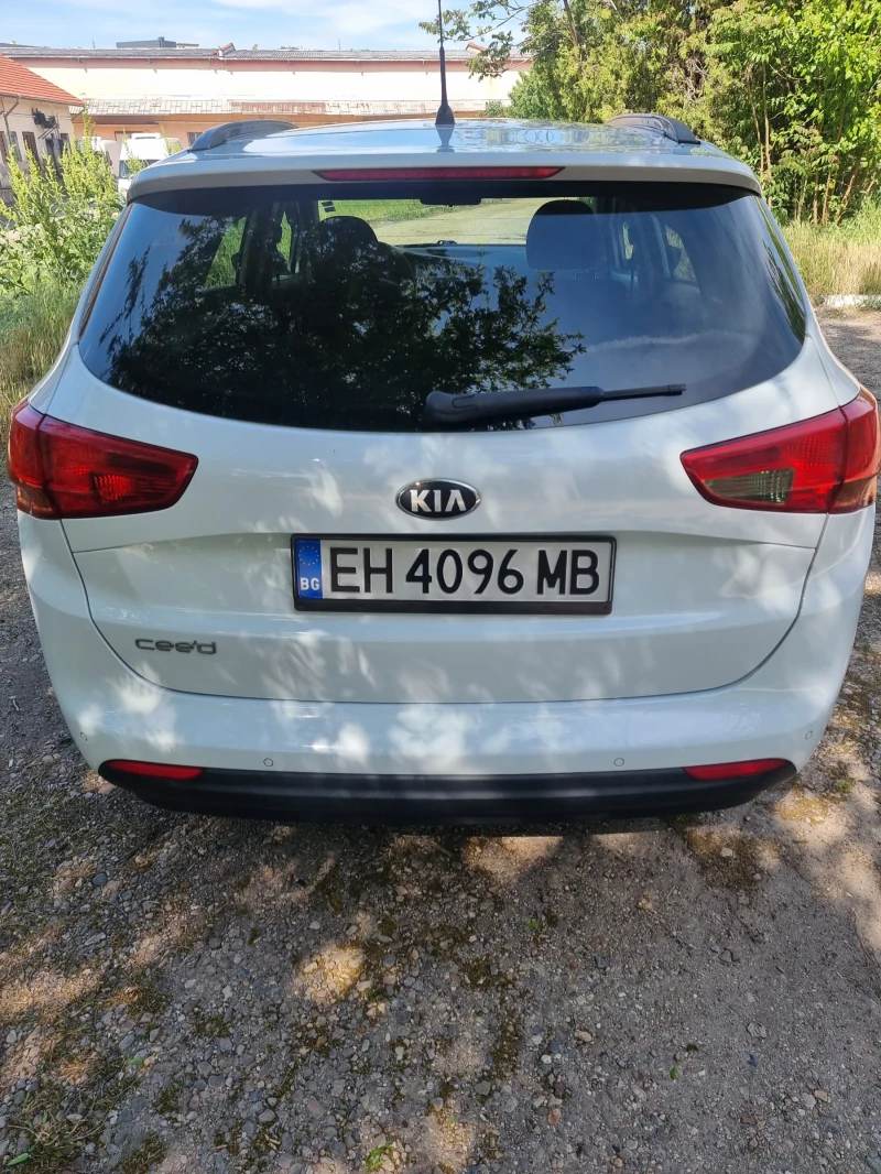Kia Ceed, снимка 4 - Автомобили и джипове - 52200974
