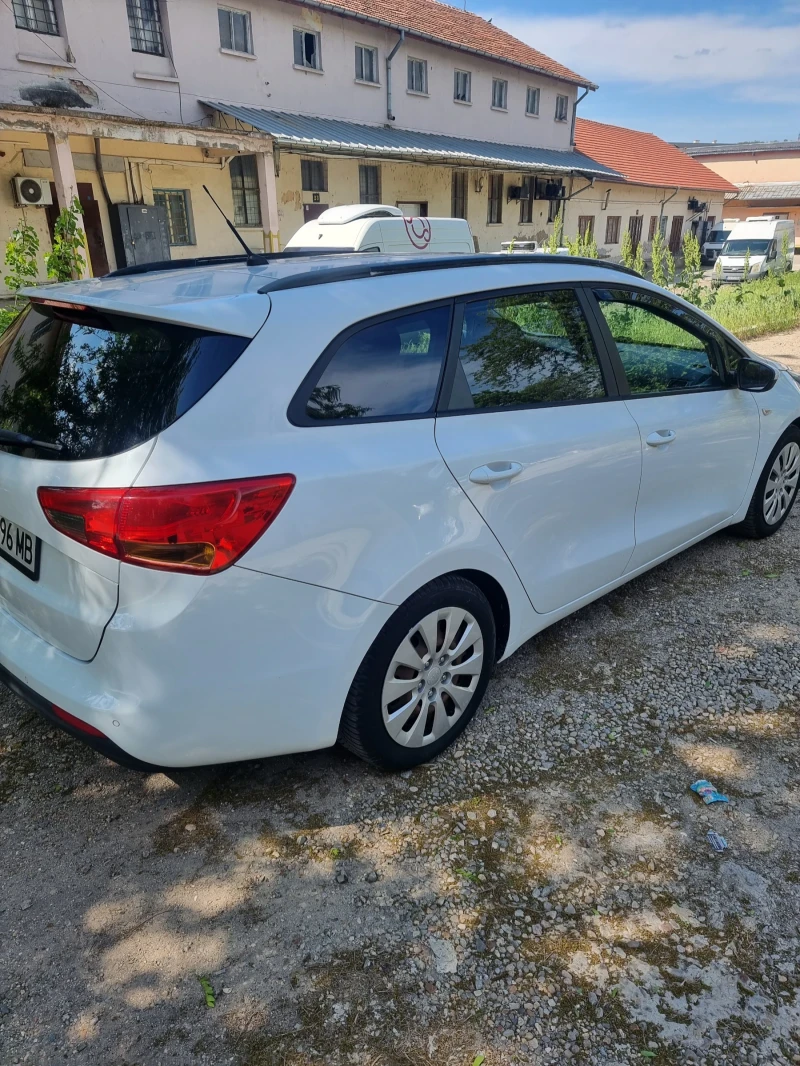 Kia Ceed, снимка 3 - Автомобили и джипове - 52200974