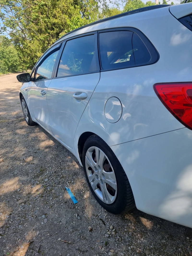 Kia Ceed, снимка 5 - Автомобили и джипове - 52200974