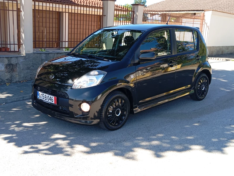 Daihatsu Sirion 1.5-I-КЛИМАТРОНИК, снимка 2 - Автомобили и джипове - 51735883