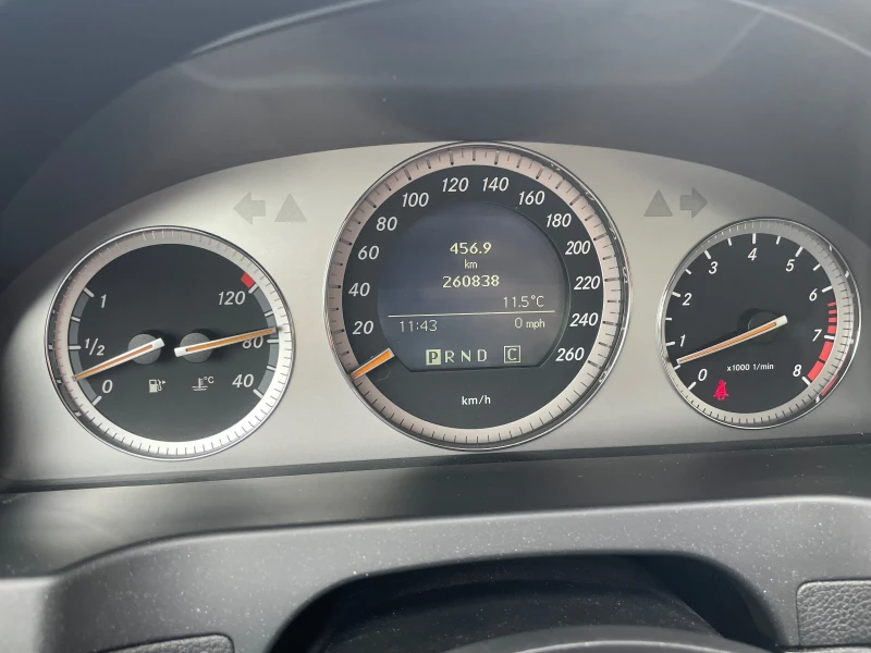 Mercedes-Benz C 280 Avangarde, снимка 5 - Автомобили и джипове - 52942731