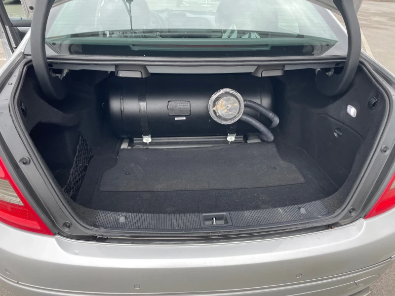 Mercedes-Benz C 280 Avangarde, снимка 10 - Автомобили и джипове - 52942731