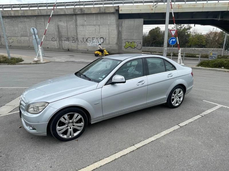 Mercedes-Benz C 280 Avangarde, снимка 2 - Автомобили и джипове - 52942731