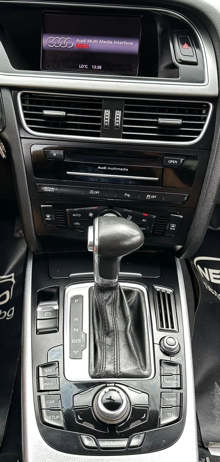 Audi A4 Allroad 3.0TDI 245HP QUATTRO CAMERA, снимка 11 - Автомобили и джипове - 53153259