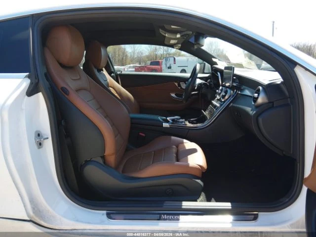 Mercedes-Benz C 300 * COUPE* 4MATIC* КОЖА* ПОДГРЕВ* ШИБИДАХ* BURMESTER, снимка 5 - Автомобили и джипове - 54550712
