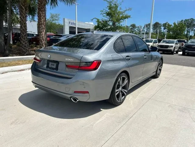 BMW 330 I, снимка 8 - Автомобили и джипове - 55578119