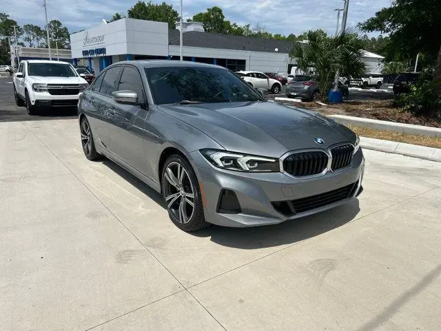 BMW 330 I, снимка 3 - Автомобили и джипове - 55578119