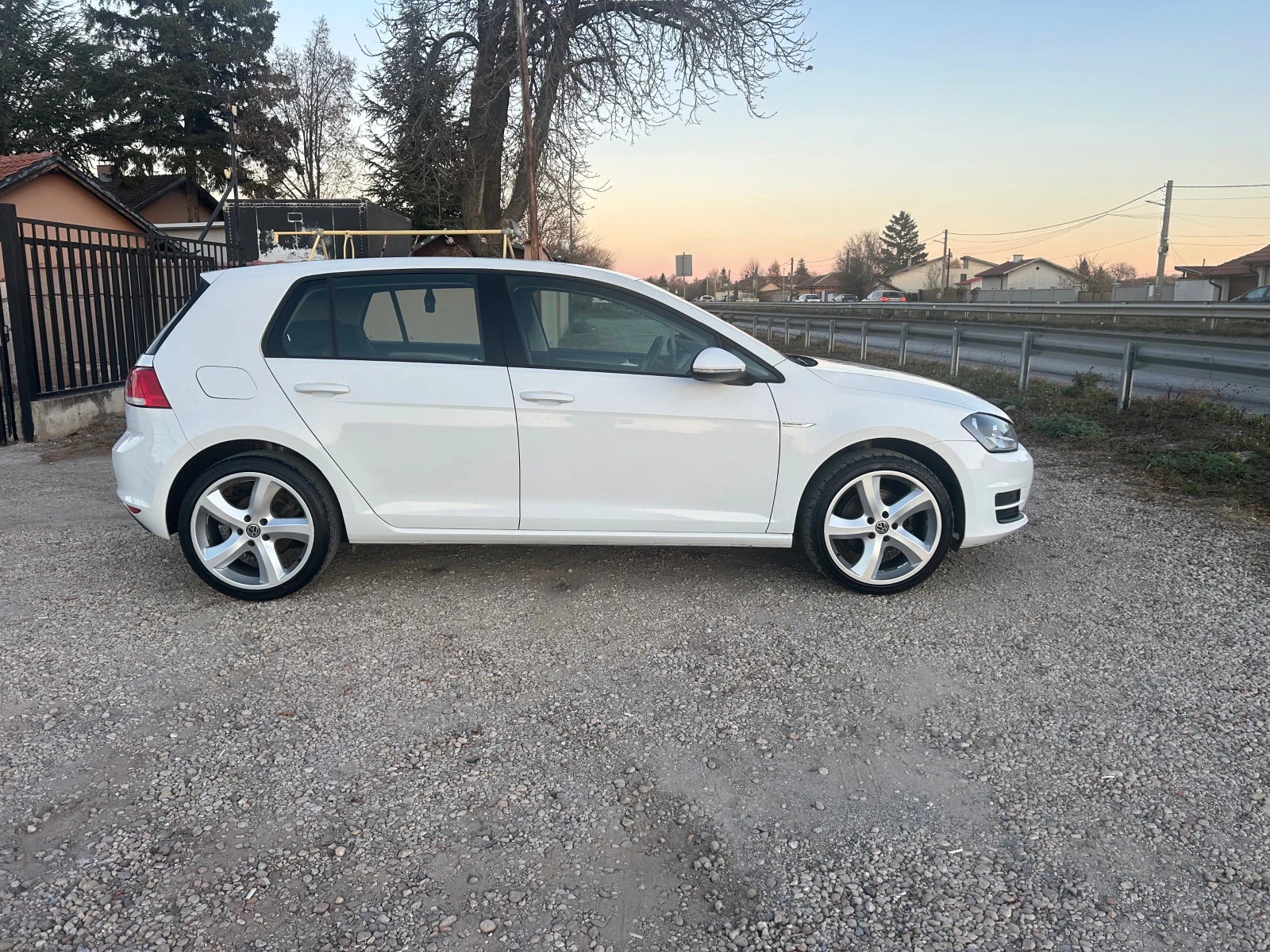 VW Golf 1.4 TGI 110k.c. EURO 6B - изображение 6