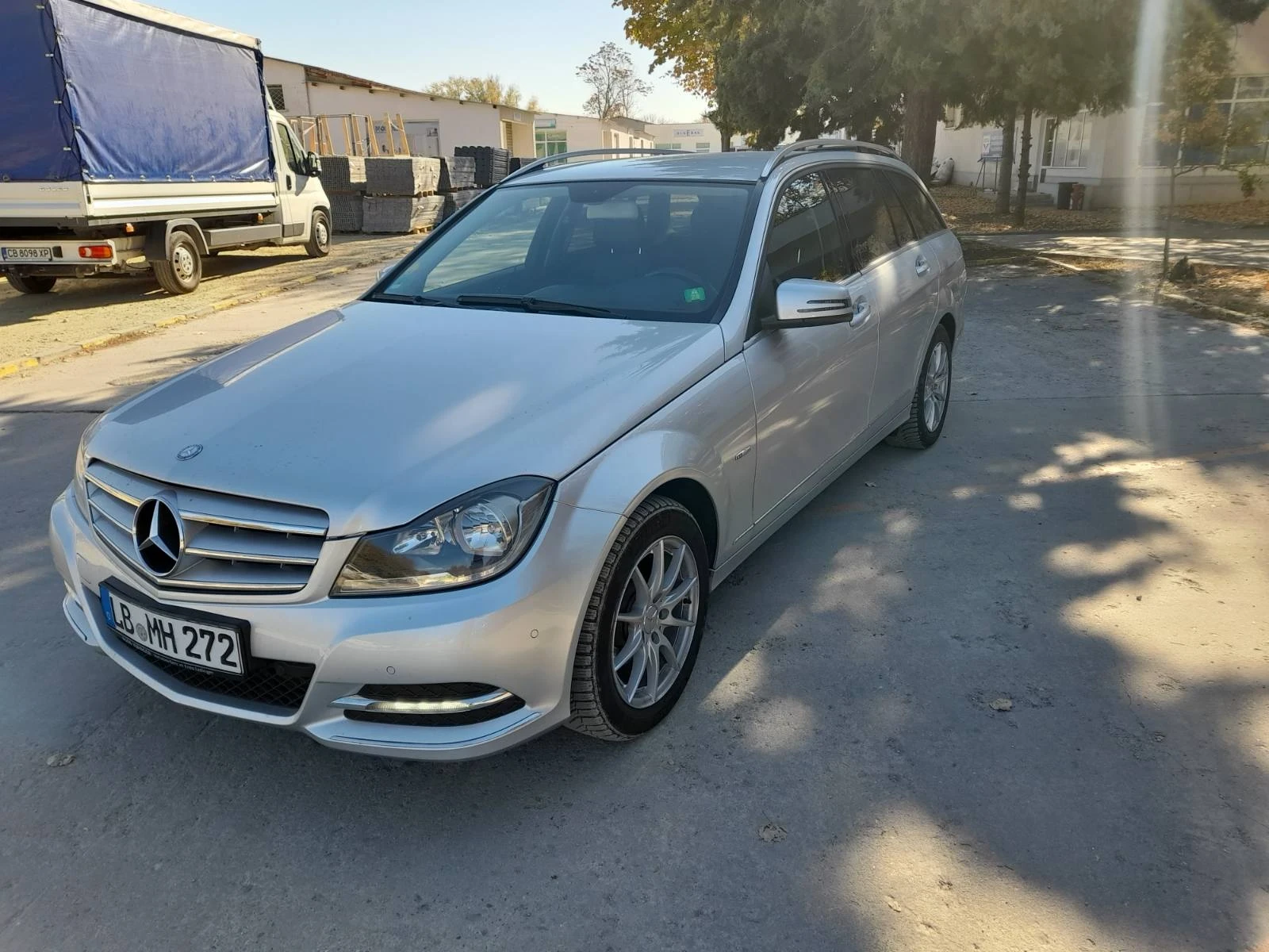 Mercedes-Benz C 200  - изображение 3