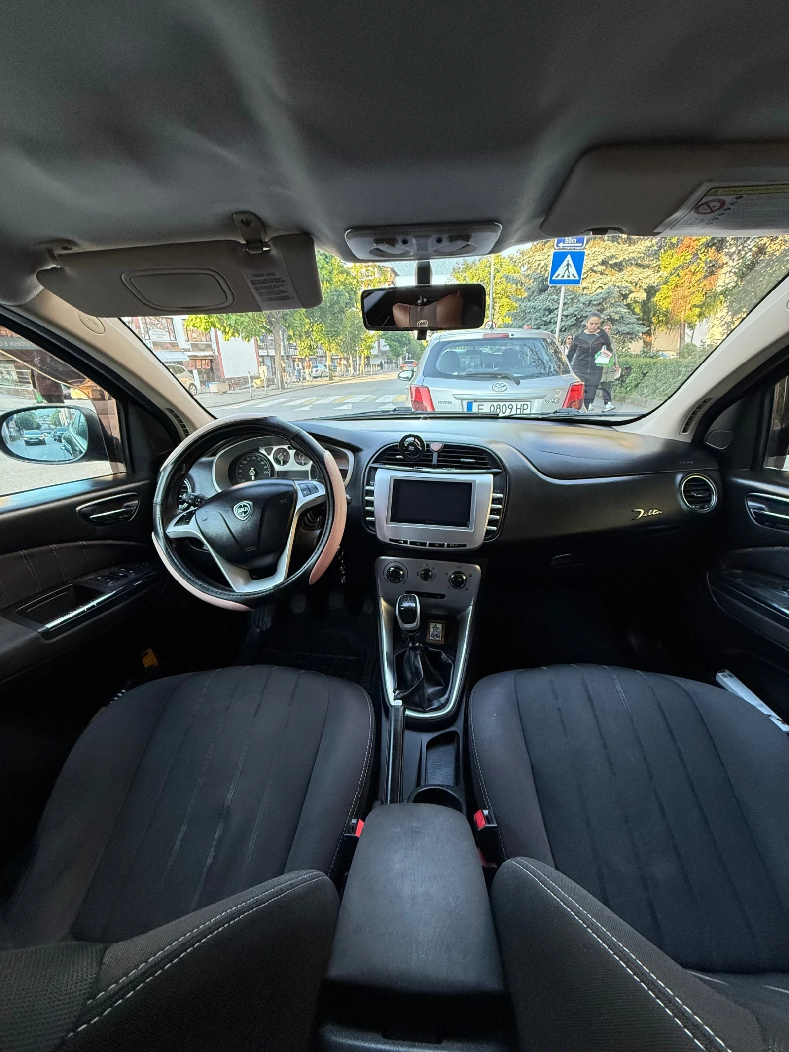 Lancia Delta 1.4 Tjet Газ-Бензин 120кс. NAVI 6ск. Регистрирана - изображение 4