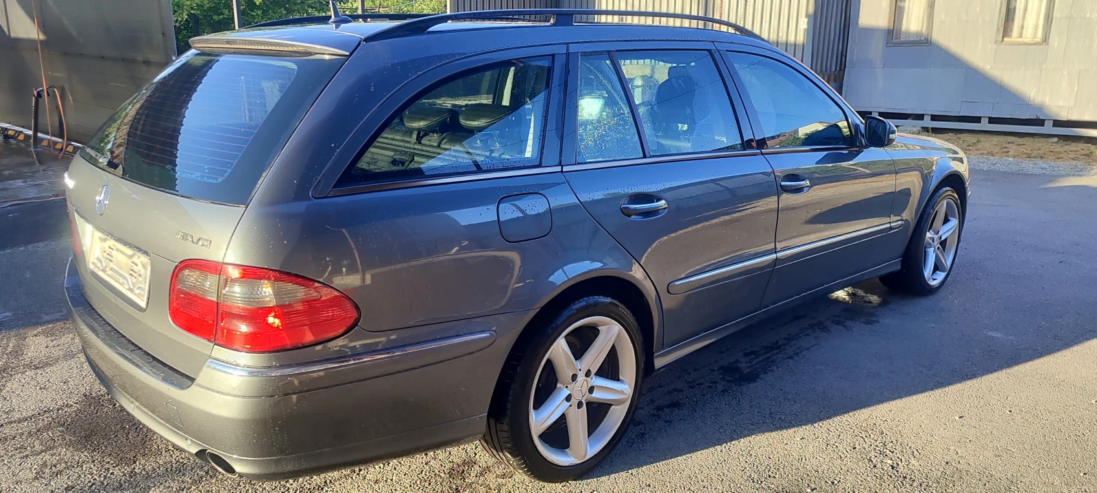Mercedes-Benz E 320 CDI EVO - изображение 6